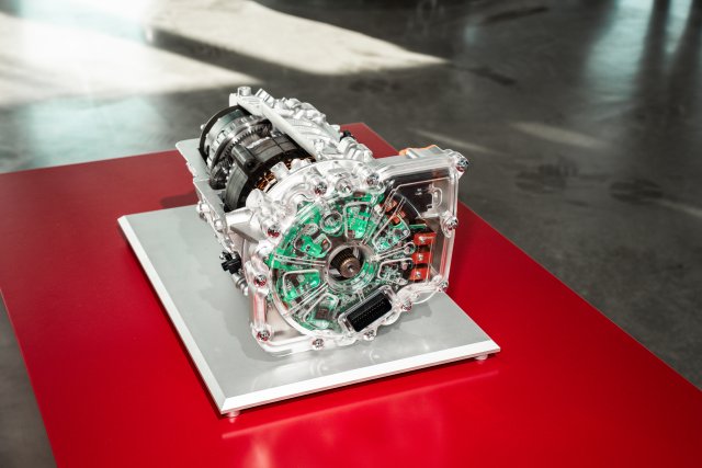 MG otvára vývojové centrum v Nemecku, predstavuje nové batérie SolidCore a posilňuje svoju pozíciu v segmente hybridných vozidiel