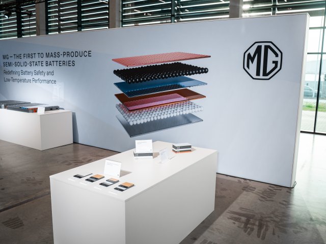 MG otvára vývojové centrum v Nemecku, predstavuje nové batérie SolidCore a posilňuje svoju pozíciu v segmente hybridných vozidiel